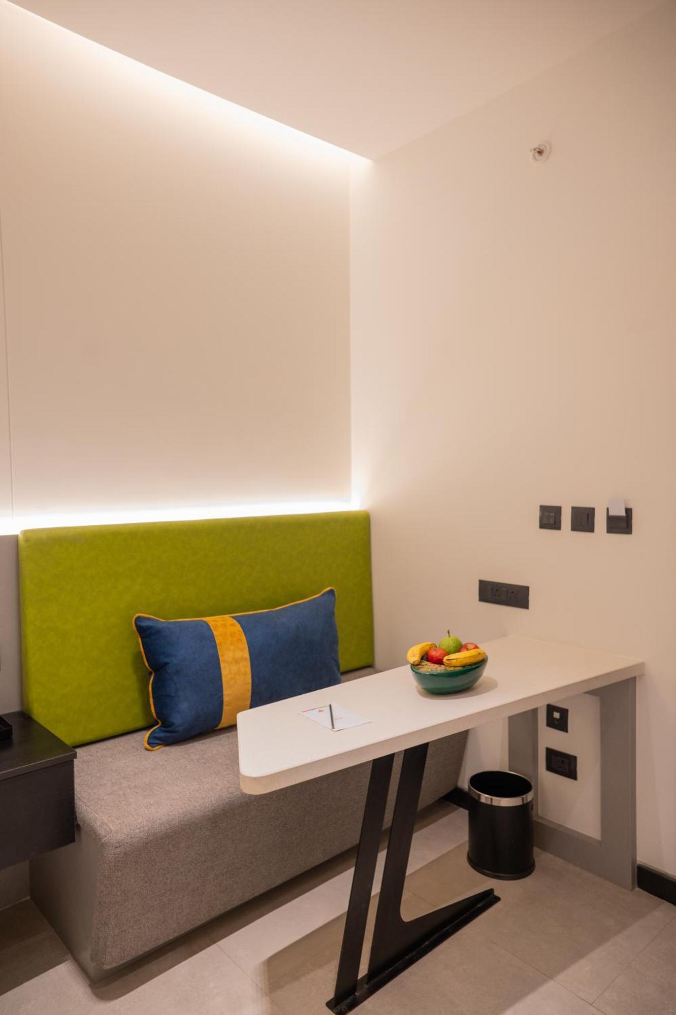 Zibe Luxe Kakinada By Grt Hotels Buitenkant foto