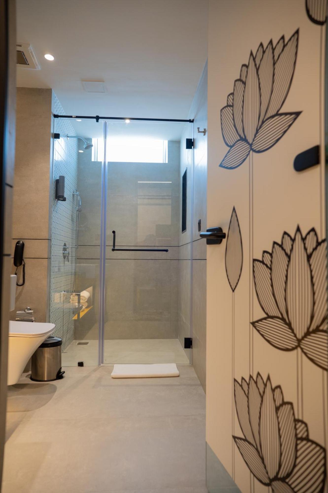 Zibe Luxe Kakinada By Grt Hotels Buitenkant foto