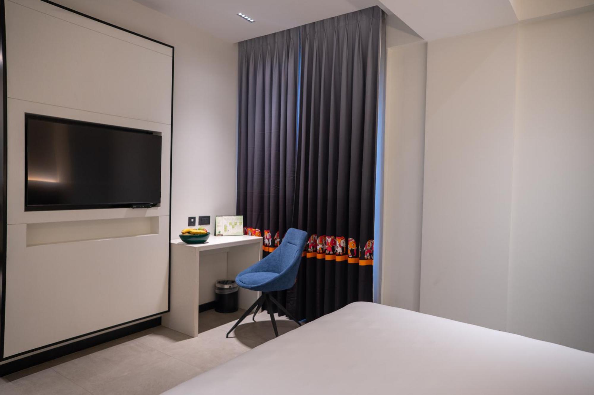 Zibe Luxe Kakinada By Grt Hotels Buitenkant foto