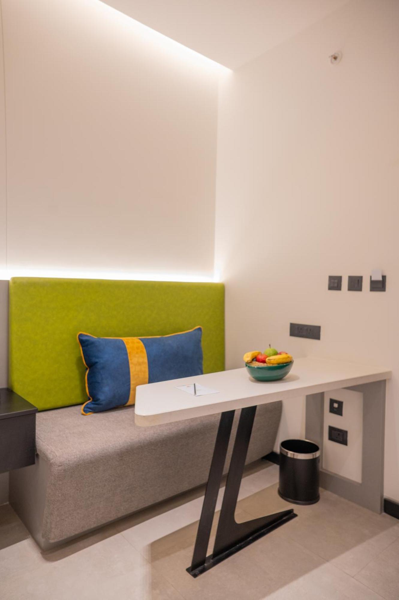 Zibe Luxe Kakinada By Grt Hotels Buitenkant foto