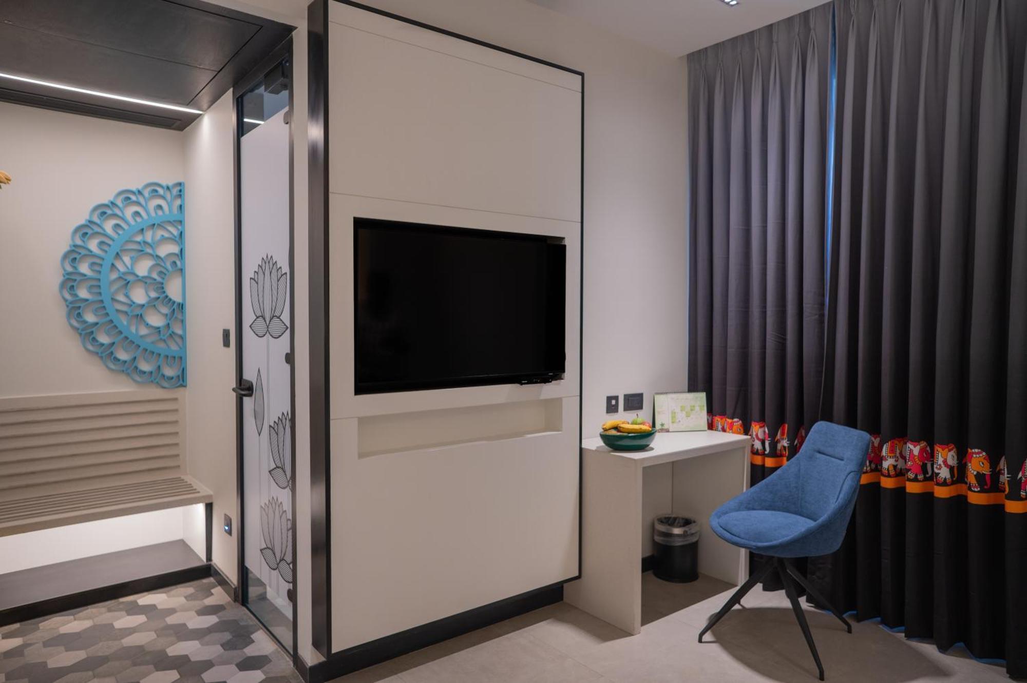 Zibe Luxe Kakinada By Grt Hotels Buitenkant foto